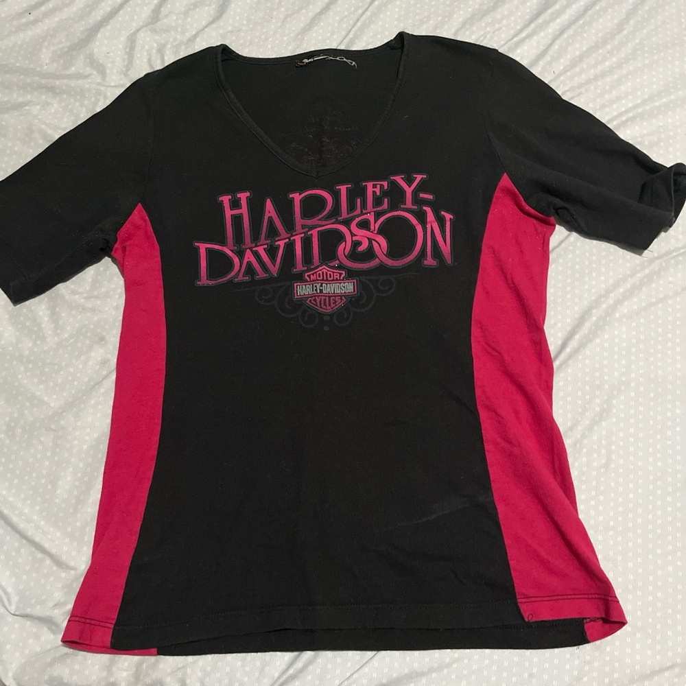 Harley-Davidson Women's Black and Pink Short Sleeve Tee